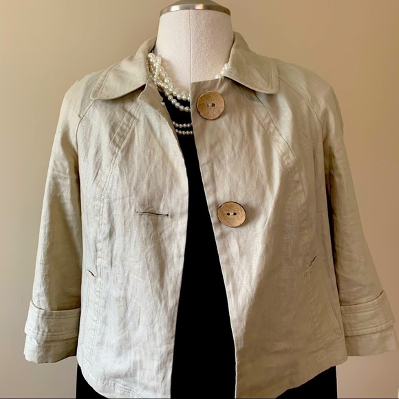 Tribal Jackets & Blazers - TRIBAL beige linen collared jacket blazer with large wooden buttons size 6